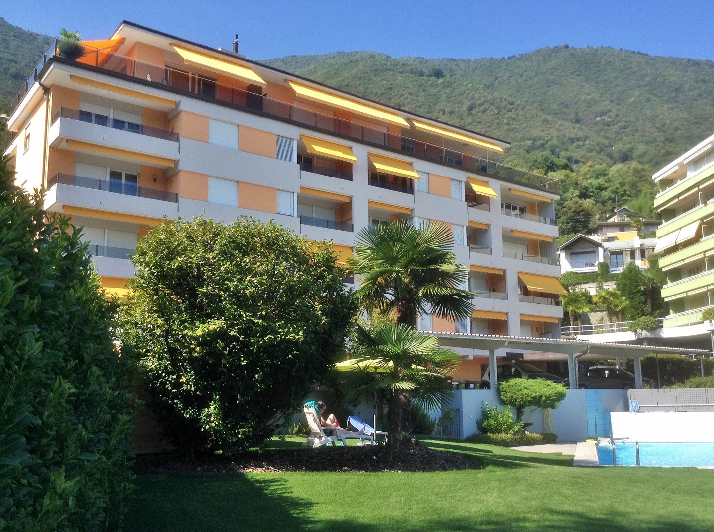 Tessin.ch: Ferienwohnung mit Swimmingpool im Garten in 6602 Muralto 